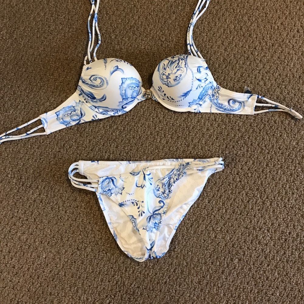 Bathing suit