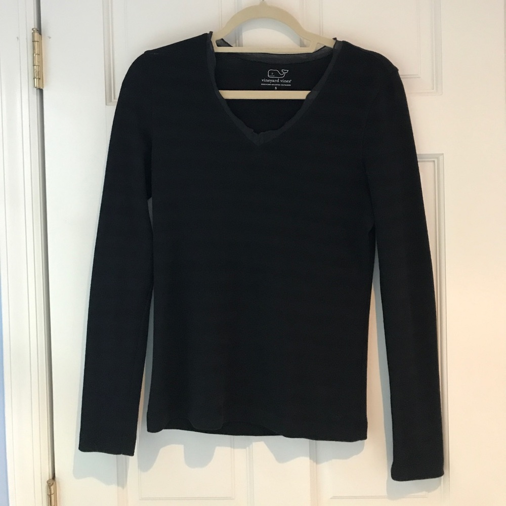 Vineyard Vines long sleeve black textured tee