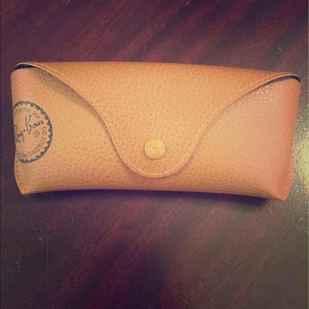 Rayban Case