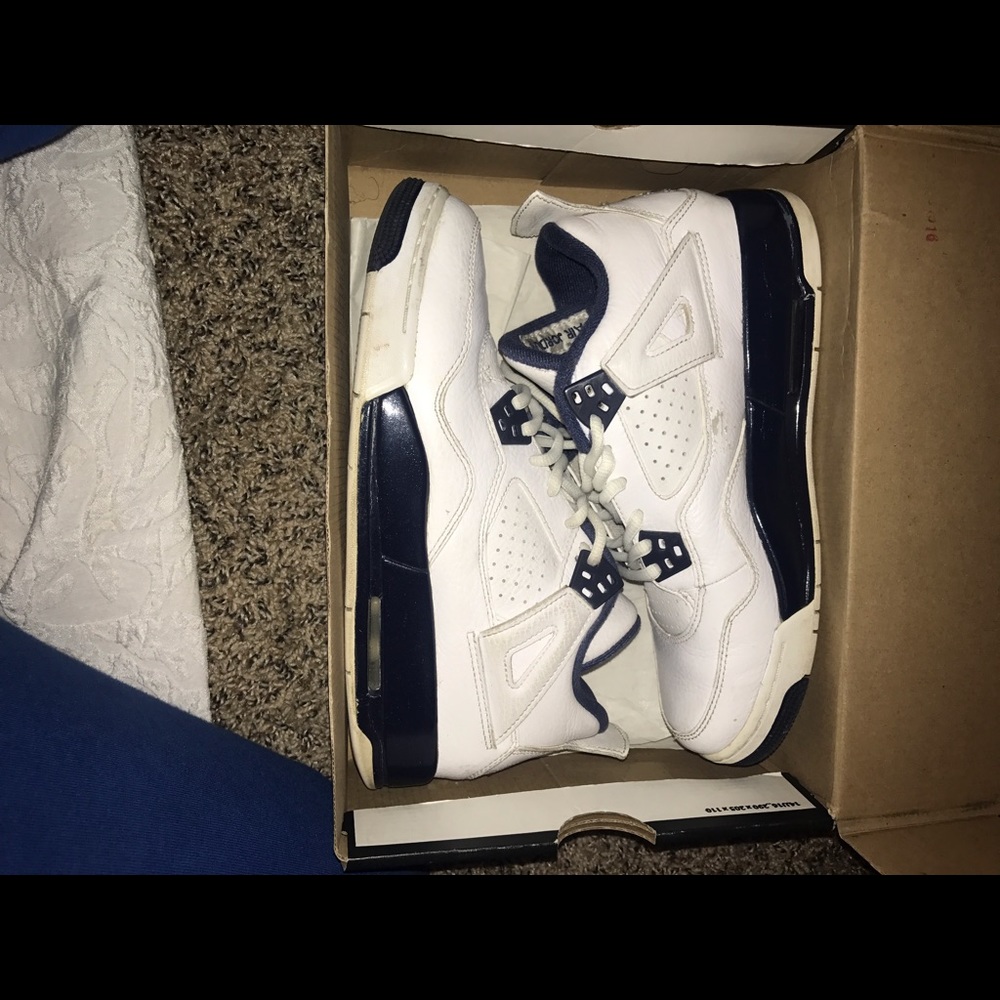 Air Jordan 4
