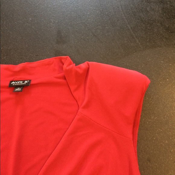 Lovely Red sheath dress - Picture 3 of 5