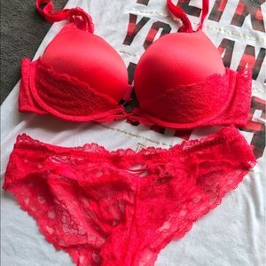 Victoria's Secret Demi Bra & Cheekini Set