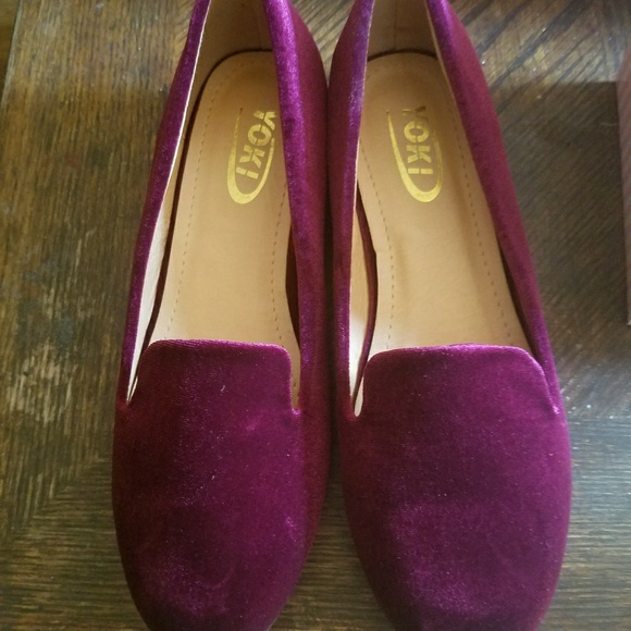 Brand new velvet flats sz.9 - Picture 3 of 3