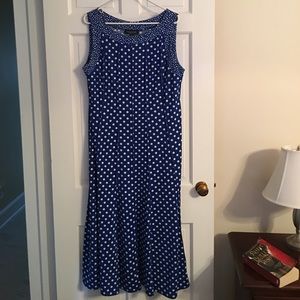 Wash and go sleeveless dress.