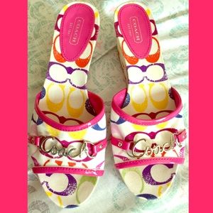 NWOT Coach peephole wedges