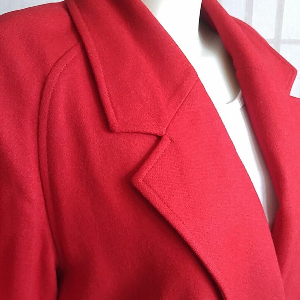 Coat - Picture 4 of 9
