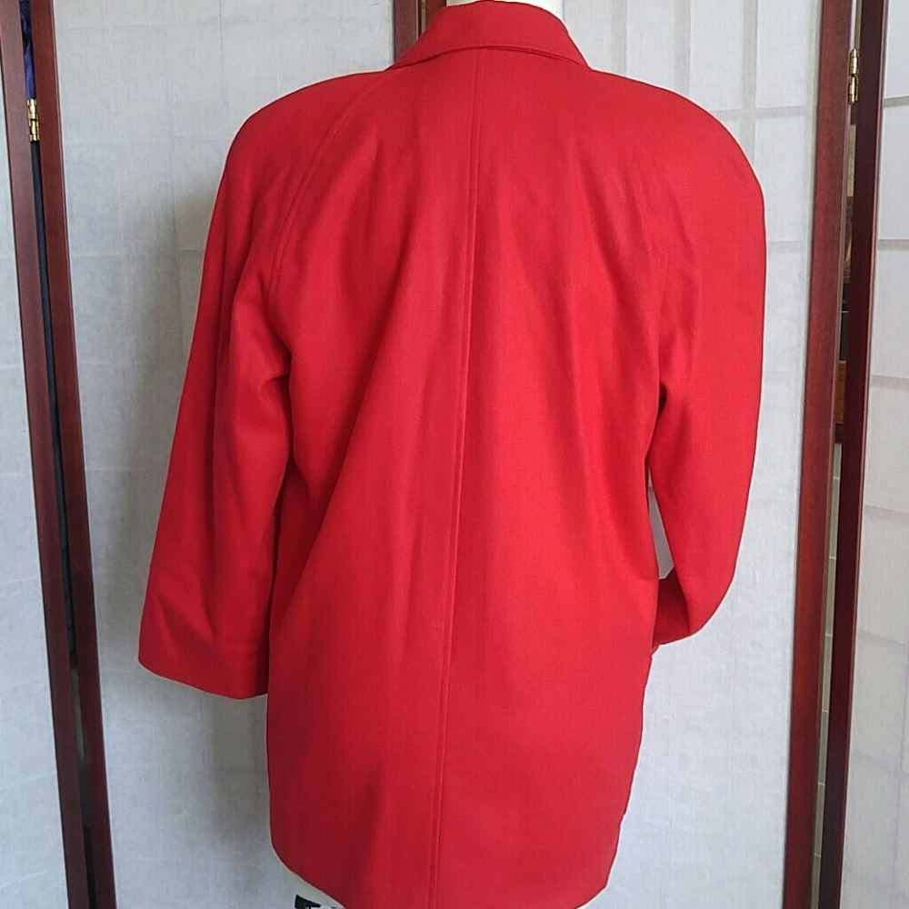 Coat - Picture 5 of 9