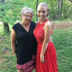 Meet your Posher, Lana