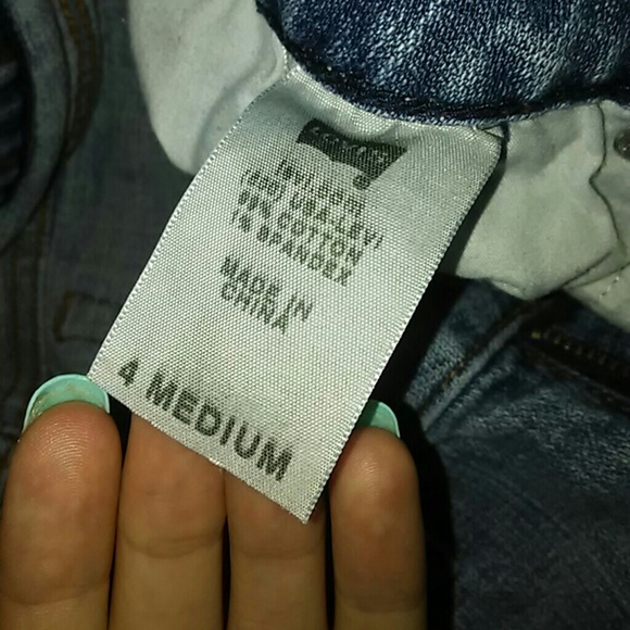 Jeans - Picture 2 of 4