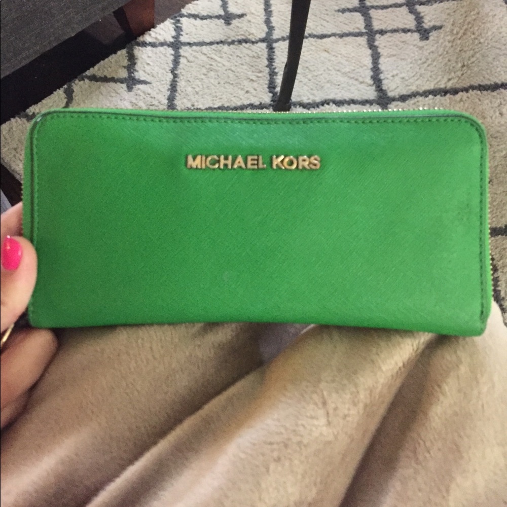 Michael kors wallet