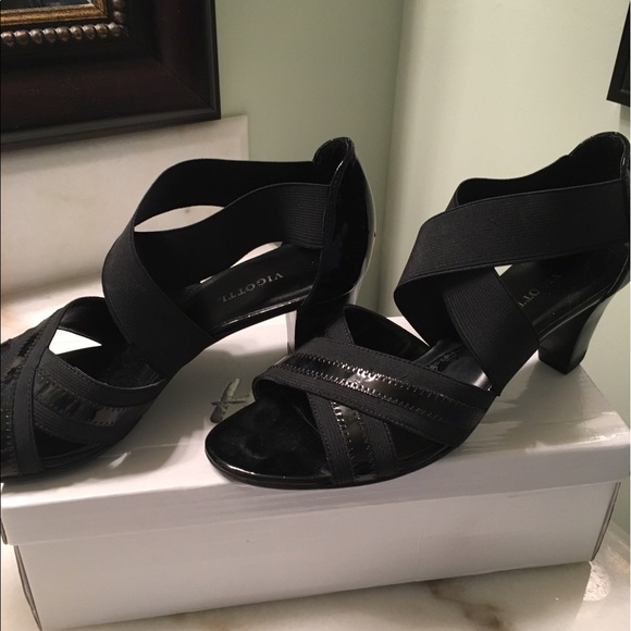 Shoes - Picture 2 of 4