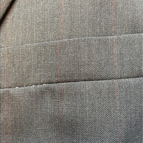 Men's Suit.  Size:  38 Regular - Picture 3 of 4