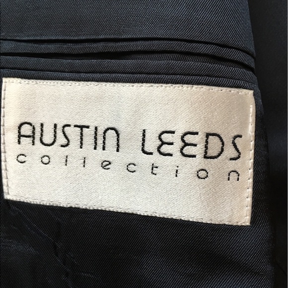 Men's Suit.  Size:  38 Regular - Picture 4 of 4