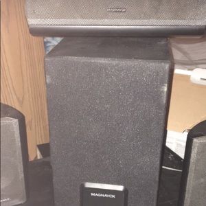 Magnavox MRD 200 DVD surround sound