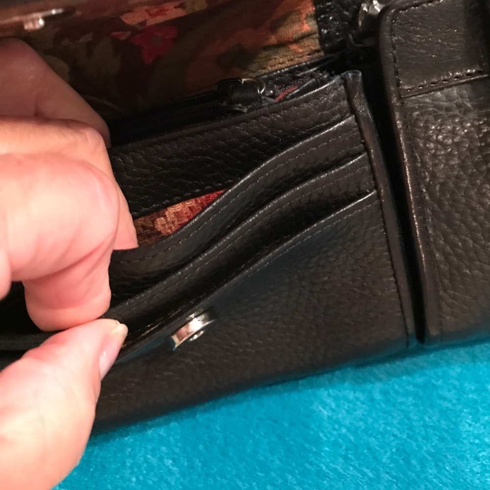 BRIGHTON CROSSBODY BAG - Picture 5 of 8