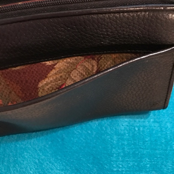 BRIGHTON CROSSBODY BAG - Picture 4 of 8