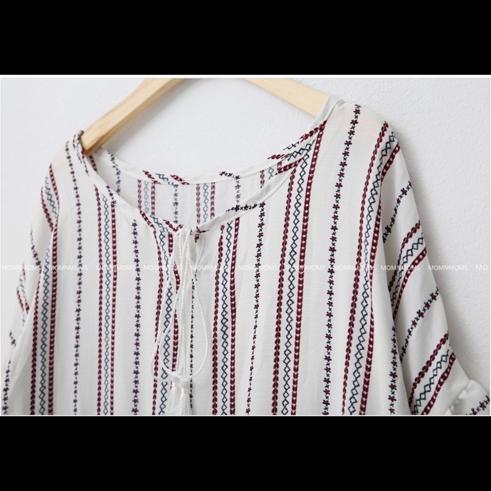 Striped Pattern Tassel Blouse