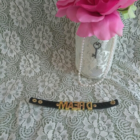 BCBGENERATION Bracelet - Picture 4 of 4