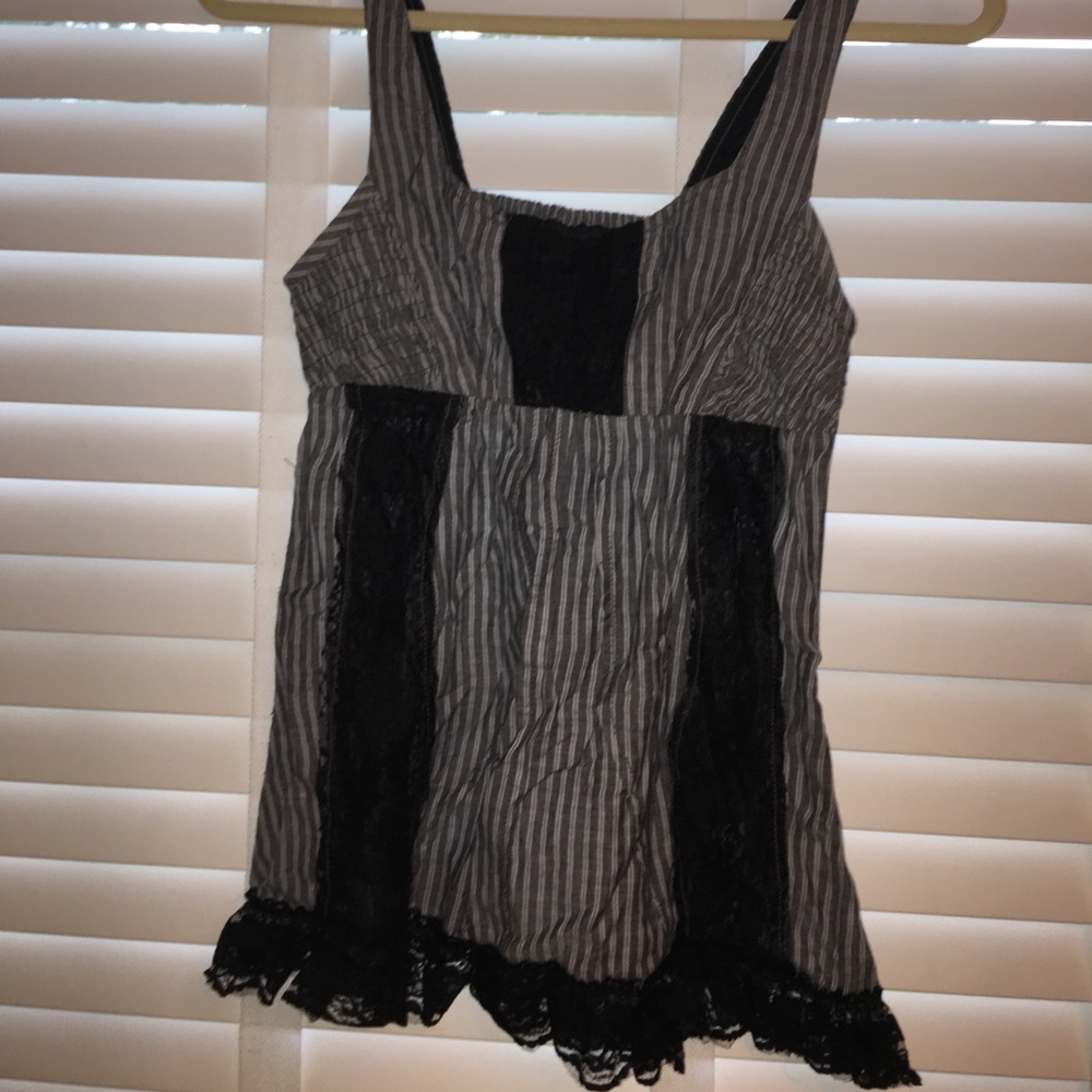 Black and white top

Free people