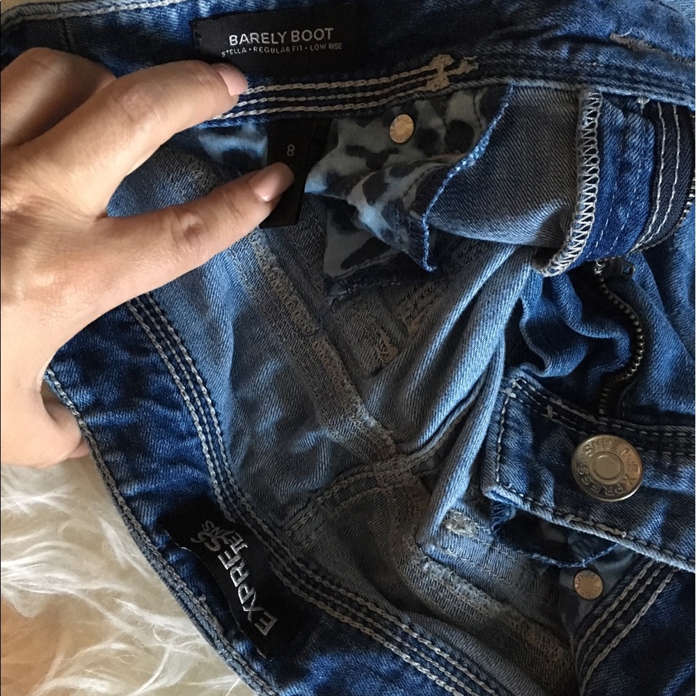 Express barely boot jeans - Picture 2 of 2