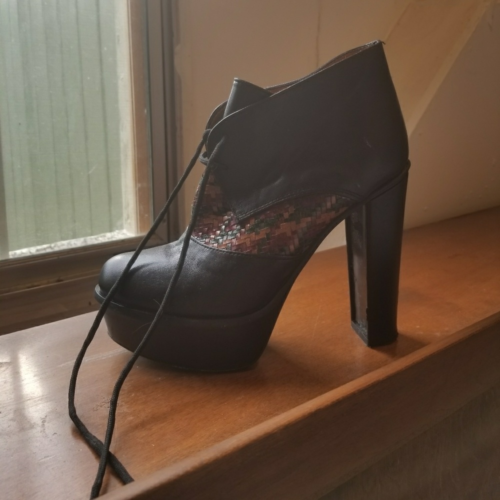 Stephane Kelian ITALIAN LEATHER Heels