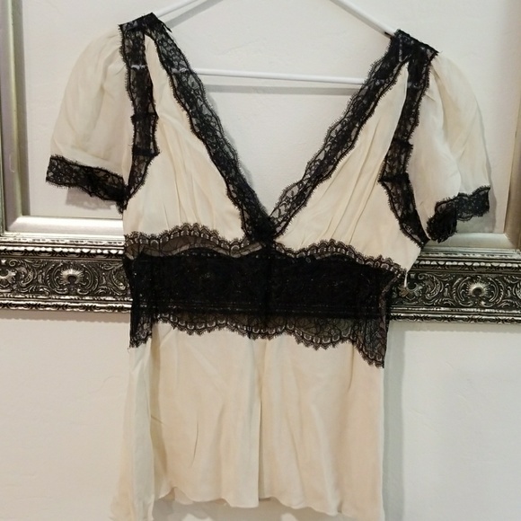 Romantic lace and silk top - Picture 1 of 2