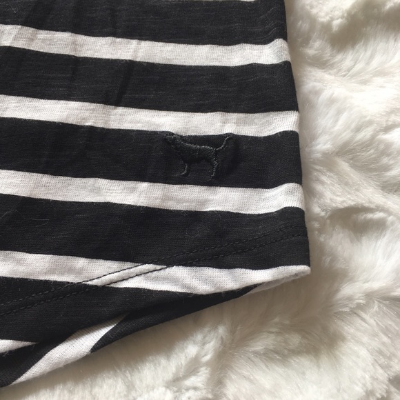 🍄VS Pink Tank top 🍄 - Picture 5 of 8