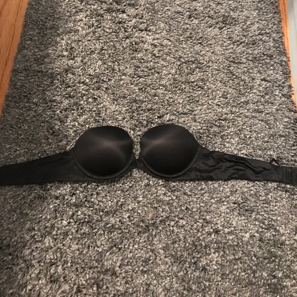 Strapless VS very sexy bra