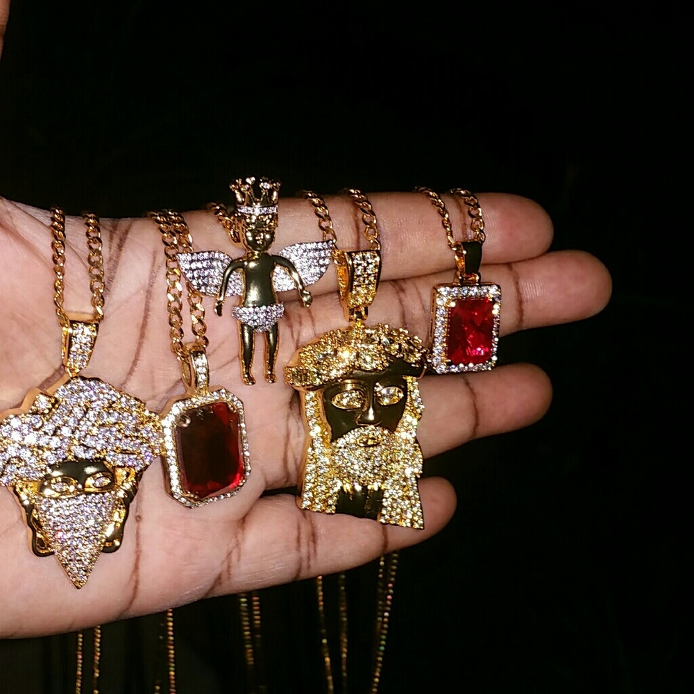 Mini pendants and 24 inch chain