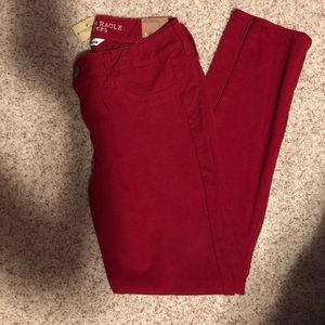 American Eagle dark red jegging!