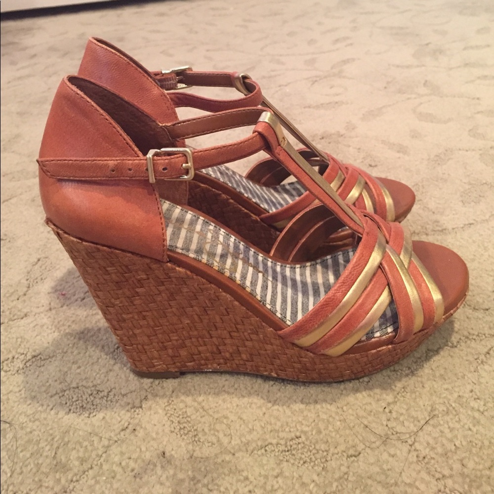 Jessica Simpson wedges