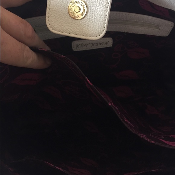 🌸NWT! BETSEY JOHNSON BLUSH TOTE - Picture 5 of 5