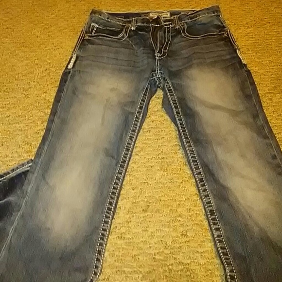 Jeans - Picture 2 of 4
