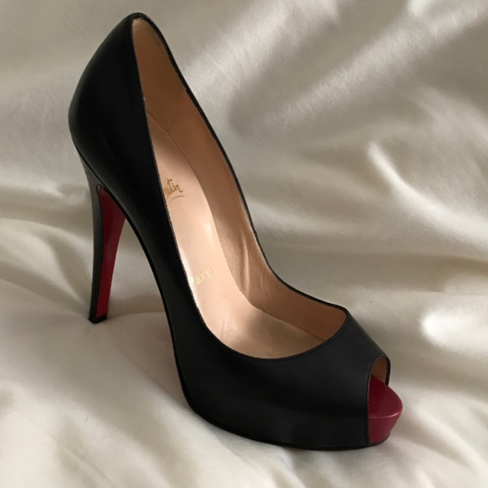 Christian Louboutin Very Prive