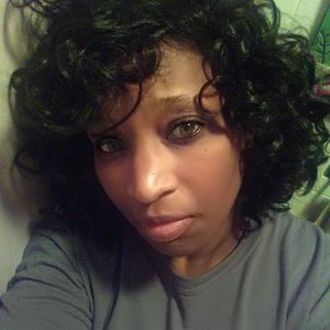Meet your Posher, Denece