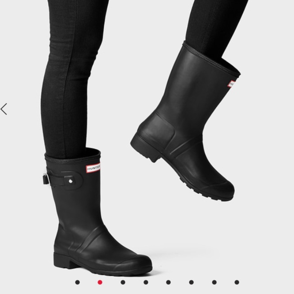 HUNTER BOOTS
