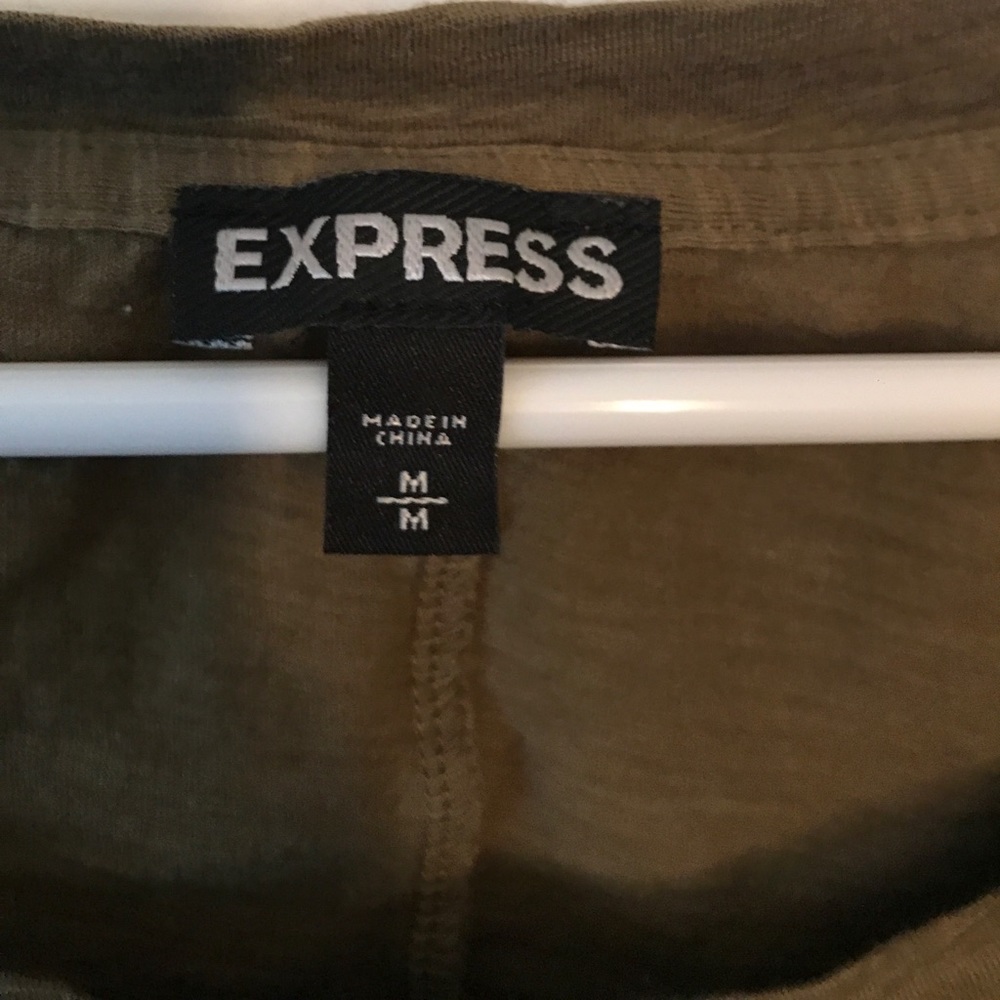 Express Leopard Top - Picture 2 of 2