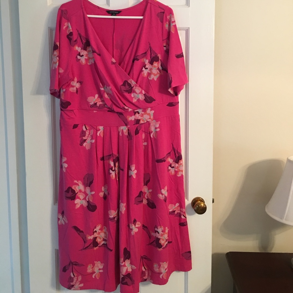 V-neck floral dress