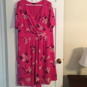 V-neck floral dress