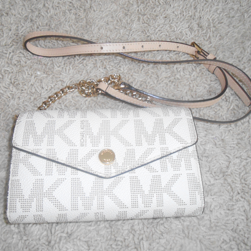 MICHAEL KORS White Wallet/Crossbody Purse ~ EUC