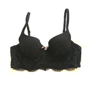 NWOT Victoria's Secret Demi-Buste Double 34B