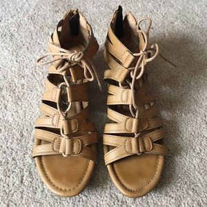BROWN GLADIATOR SANDAL