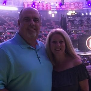 Meet your Posher, Shea