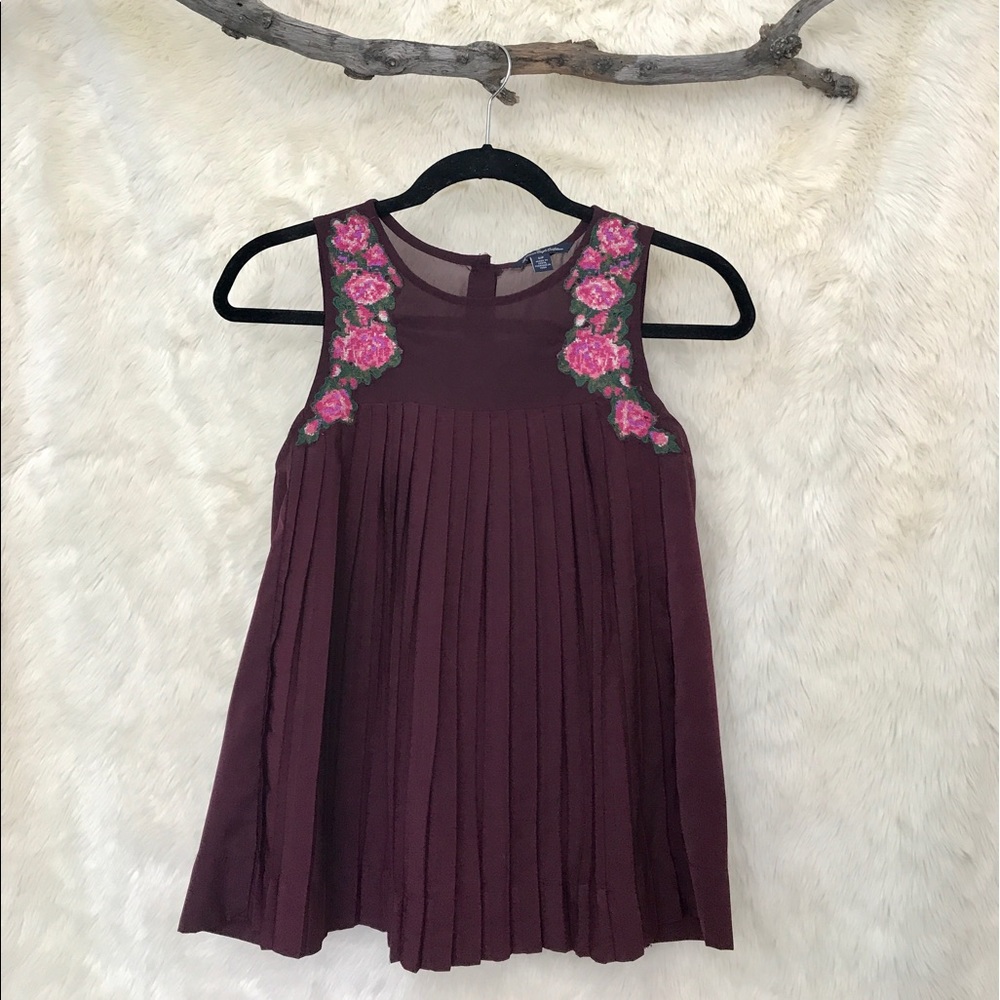 American Eagle Outfitters. Embroidered top.