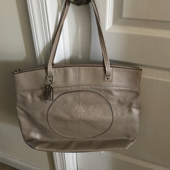 Coach Tote - Picture 6 of 8