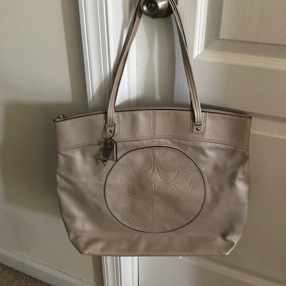 Coach Tote - Picture 7 of 8