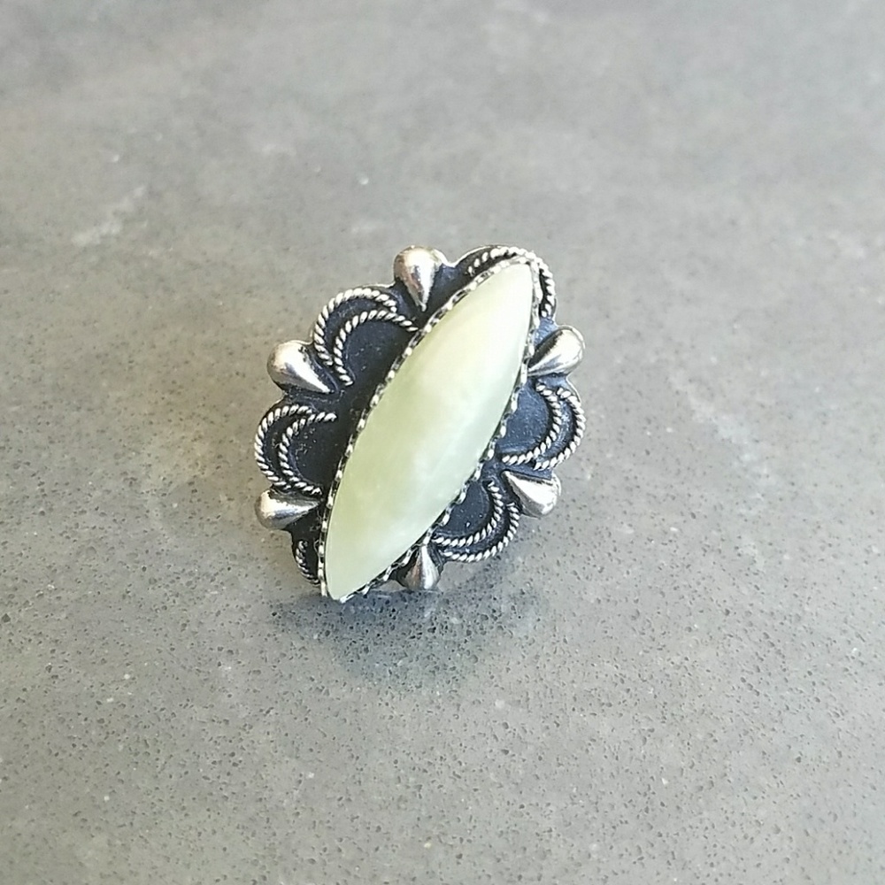 Ring with a Jade stone