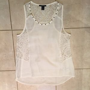 Forever 21 White Lace Detailed Tank