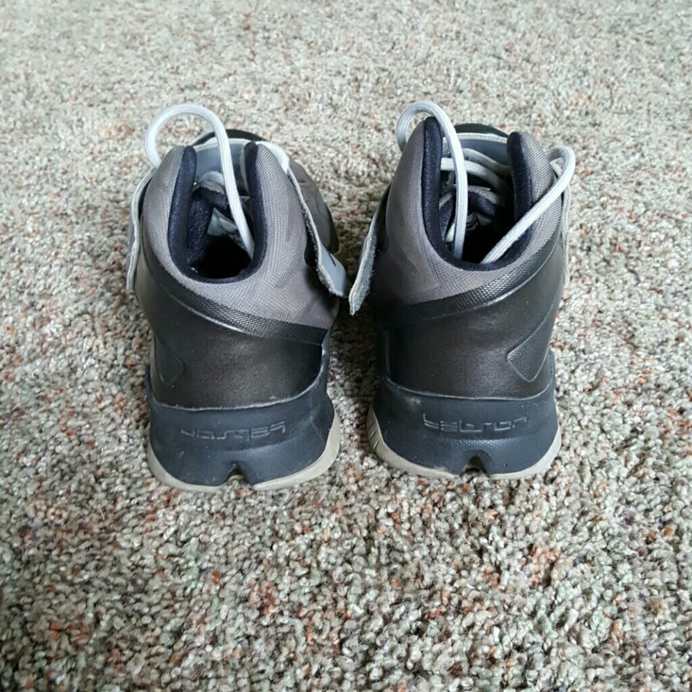 lebron-8 - Picture 4 of 5