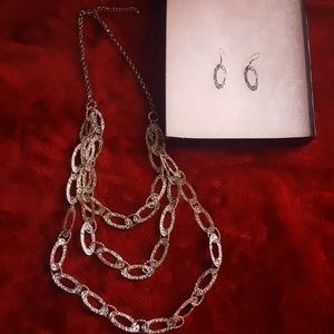 Silver necklace set with earrings
